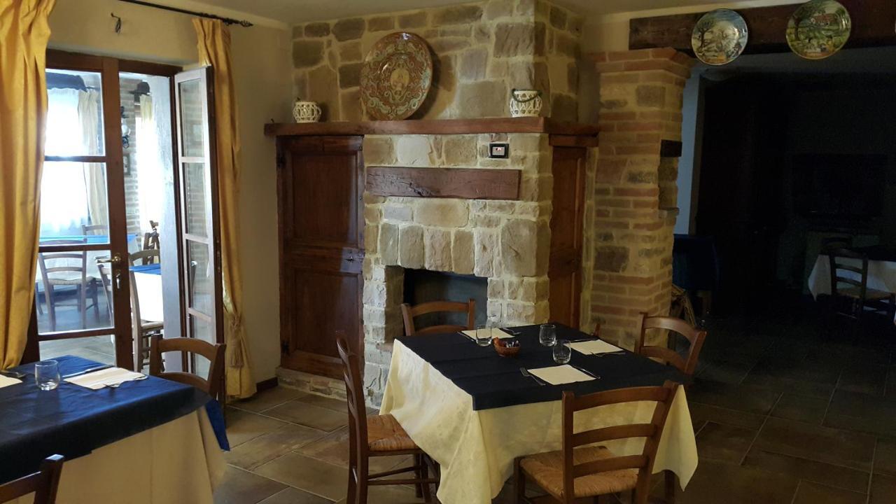 Agriturismo Countryhouse Le Giare Gubbio Exterior photo