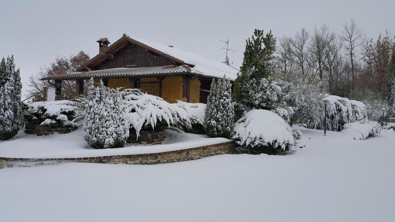 Agriturismo Countryhouse Le Giare Gubbio Exterior photo